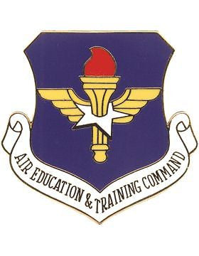 AF-D04/L-S AIR EDUCATION/TRAINING COMMAND LARGE W/SCREW POST
