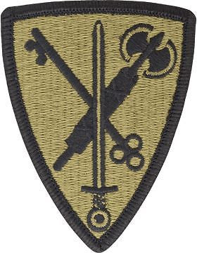 0042 Military Police Brigade Scorpion Patch with Fastener (PMV-0042C)