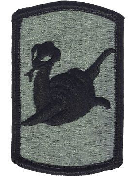 0153 Field Artillery Brigade ACU Patch with Fastener (PV-0153A)
